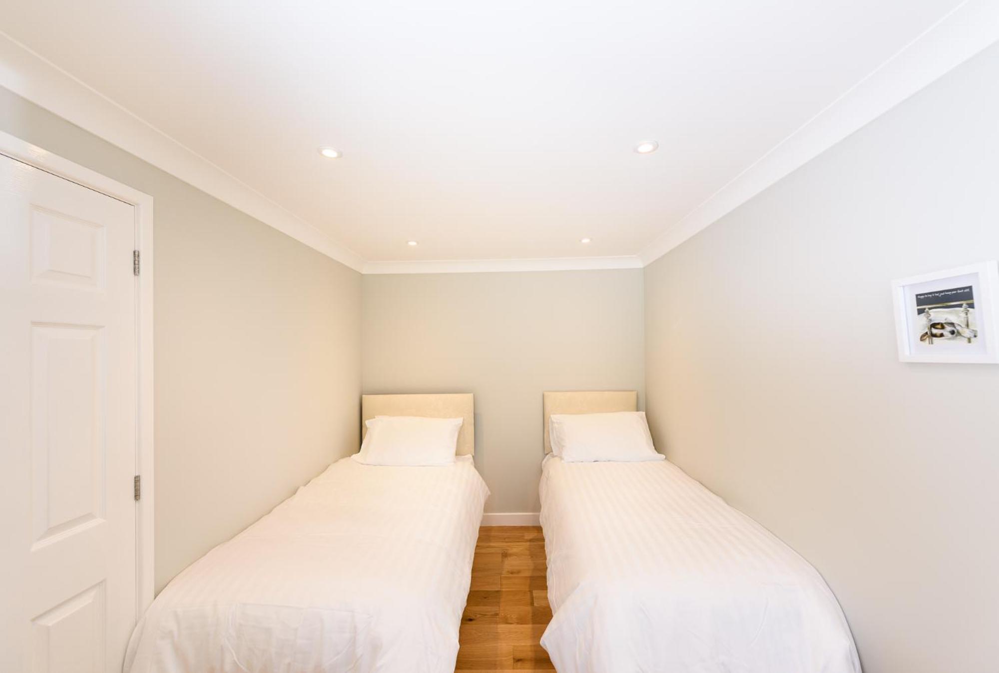 Vauxhall Apartments NWI Chambre photo